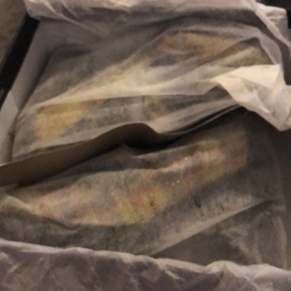 Betsey Johnson Adelyn Loafers Yellow Plaid Heel NIB 7 - Picture 9 of 10